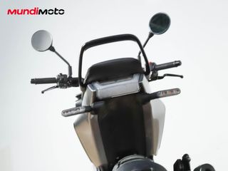 HUSQVARNA SVARTPILEN 125 ABS