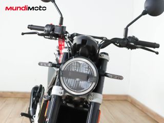 HUSQVARNA SVARTPILEN 125 ABS