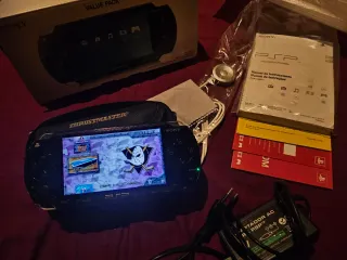 PSP 1004 Negra con Caja y Accesorios