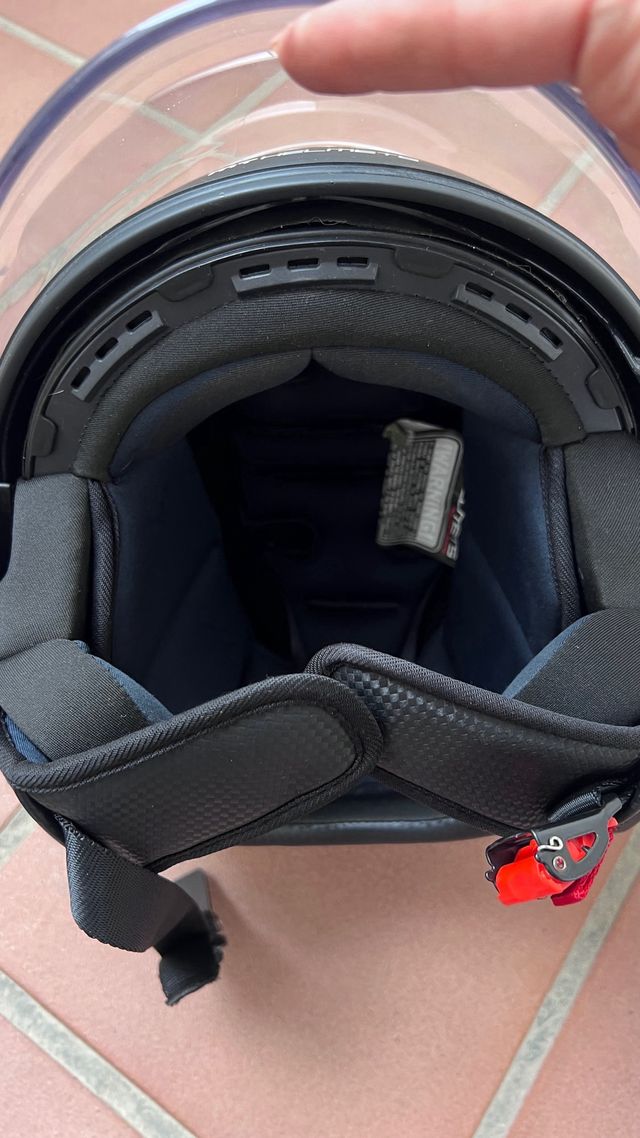 Casco MT Helmets Negro y Rosa