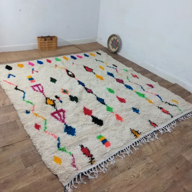 Alfombra de lana beige y multicolor