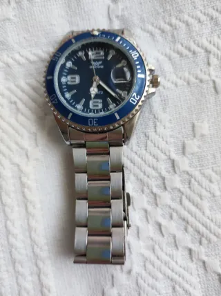 Reloj ZHOWE Azul y Plateado, imitación marca
