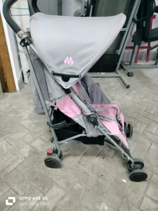 Silla de paseo McLaren rosa y gris