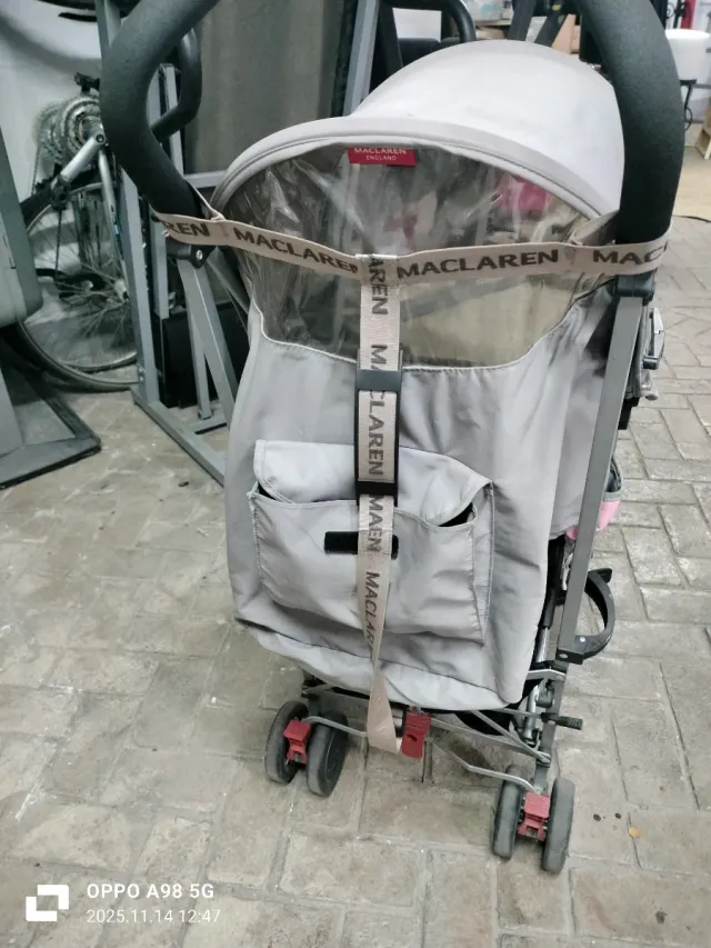 Silla de paseo McLaren rosa y gris