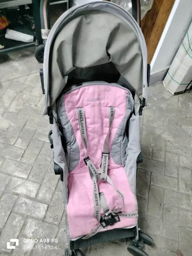 Silla de paseo McLaren rosa y gris