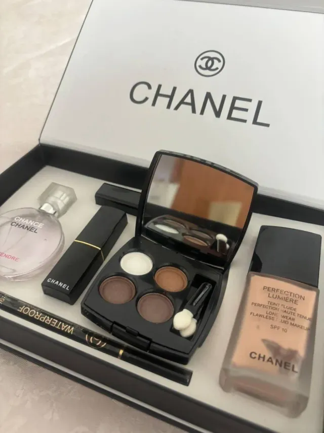 Set regalo Chanel