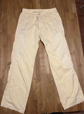 Pantalón cargo beige