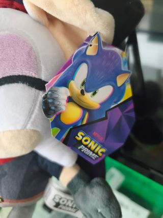 Peluche Sonic Prime NYC Rebel Rouge 32cm