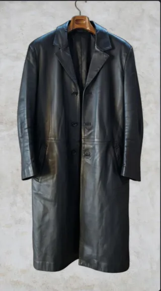 Cappotto lungo in vera pelle nera