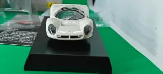 Kyosho Ferrari 330 P4 1967 Barchetta 1:64
