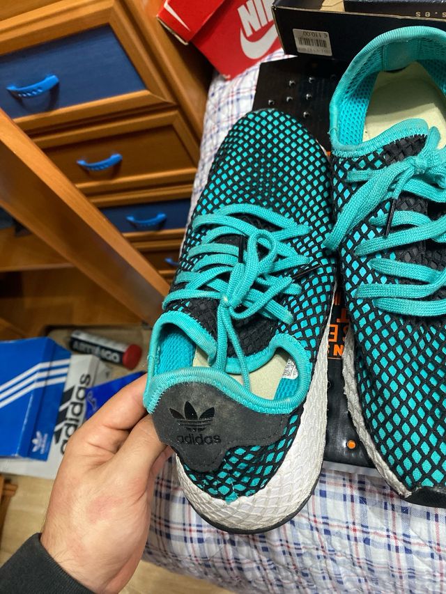 Zapatillas Adidas Negras y Turquesa