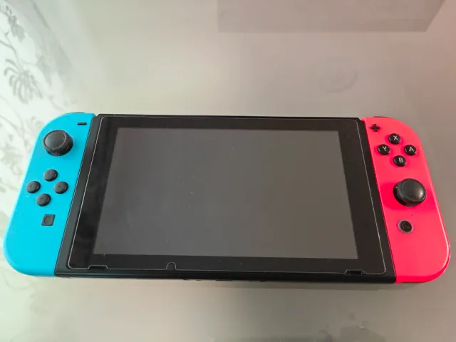 Nintendo Switch Rossa e Blu