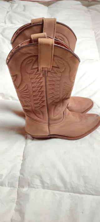 Botas camperas piel marrón clarito talla 37-38