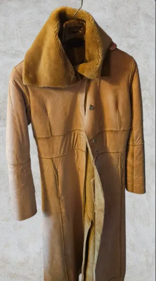 Montone Beige/Marrone con pelliccia