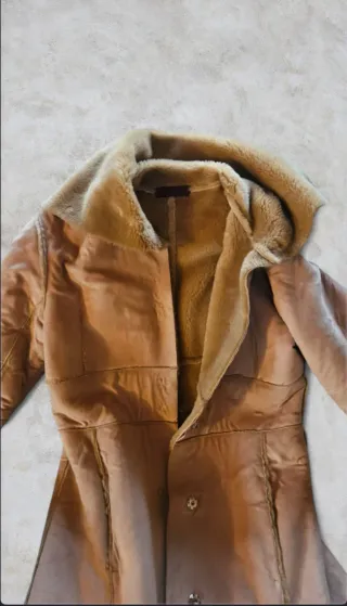 Montone Beige/Marrone con pelliccia