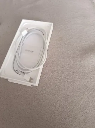 iPhone 16e con garantía