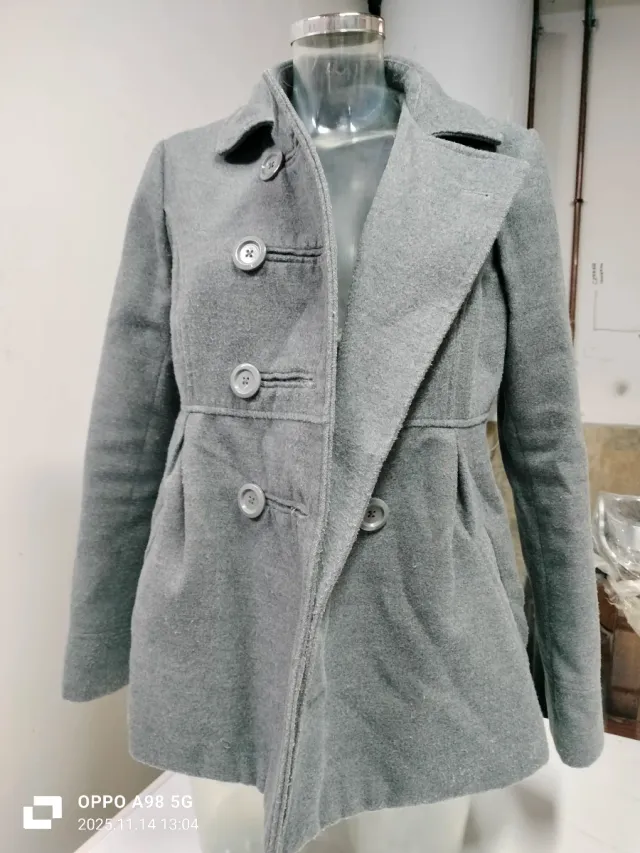 Abrigo gris mujer