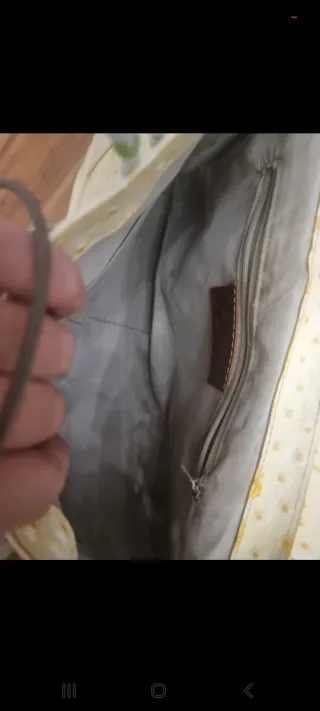 Borsa pelle gialla manico bambù