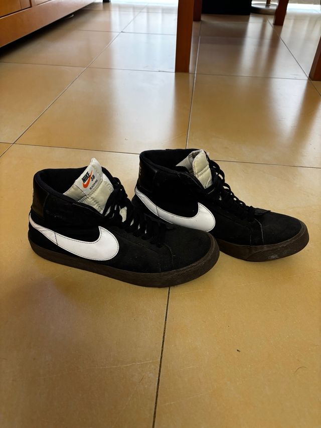 Nike SB Blazer Mid Zapatillas Negras