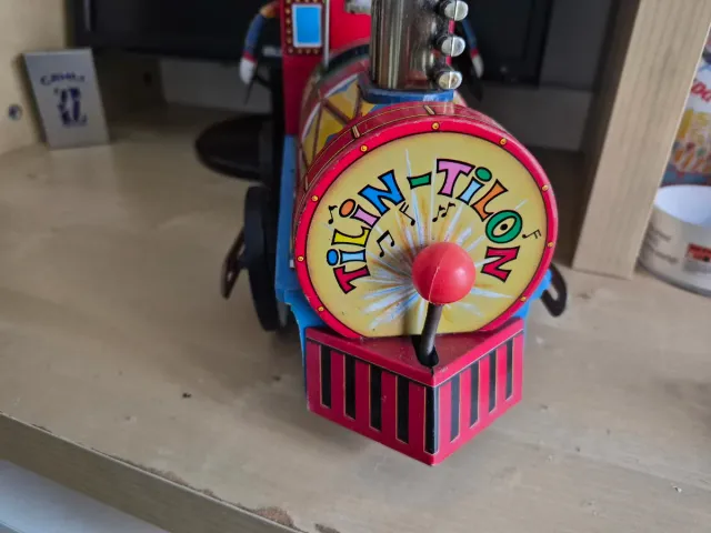 Tren Juguete Antiguo Tambor Trompeta Campana