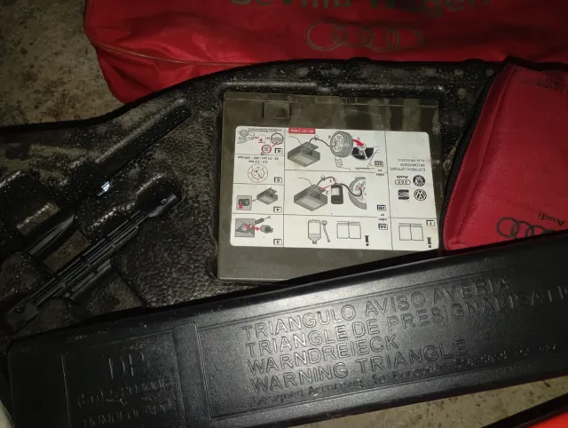 Kit Audi A1 Sportback pinchazos y señalización