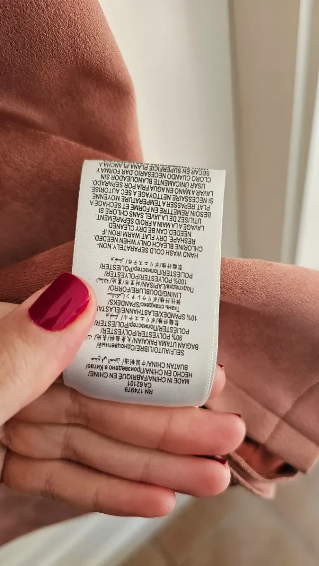 Vestido BCBGMAXAZRIA rosa