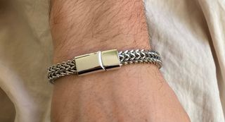 Bracciale in acciaio con chiusura magnetica