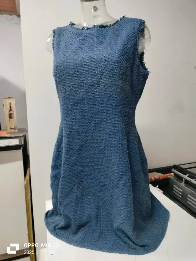 Vestido azul tejido sin mangas