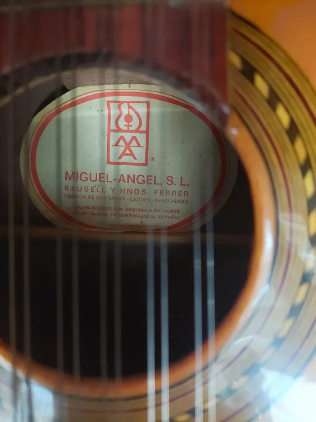 Bandurria de 12 cuerdas