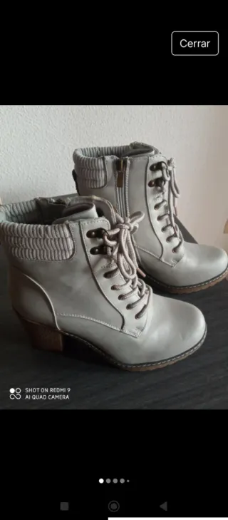 Botines de tacón grises