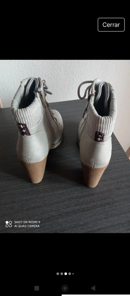 Botines de tacón grises