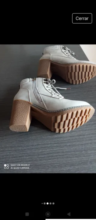 Botines de tacón grises