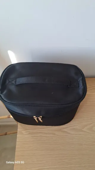 Maletín de viaje negro