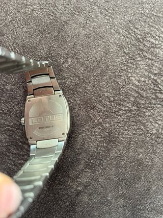 Reloj Lotus Plata y Naranja