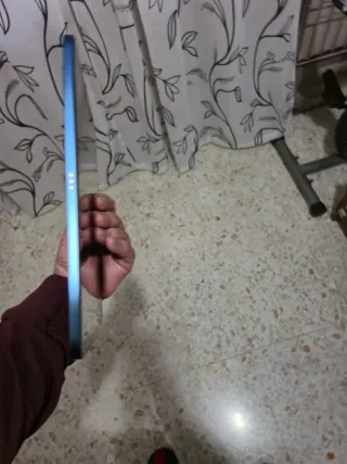 iPad (A16) Wi-Fi 128GB Azul con  pencil y teclado