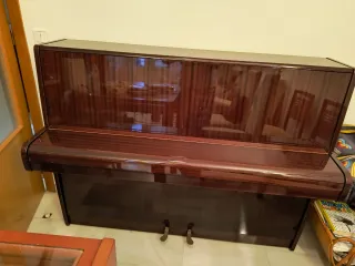 Piano de pared FUCHS & MOHR