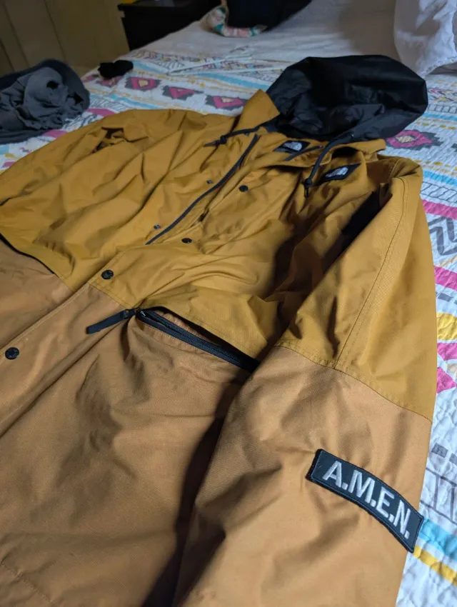 The North Face impermeable custom