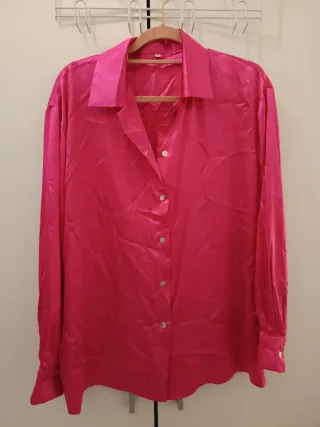 Camisa fucsia de satén