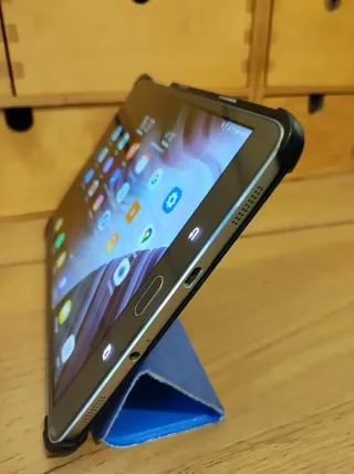 Samsung Galaxy Tab S2 8" LTE (SM-T715)