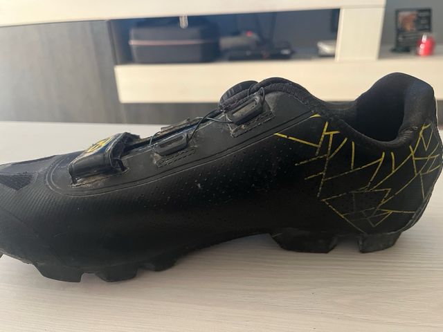 Botas Ciclismo GES MTB y calas SPD. Talla 44