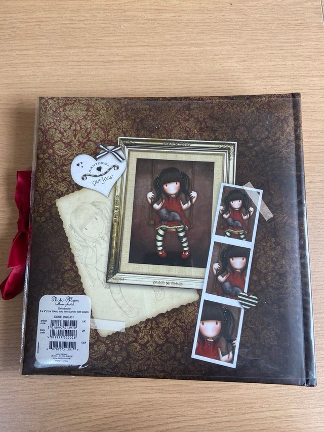 Álbum de fotos Gorjuss 200 fotos