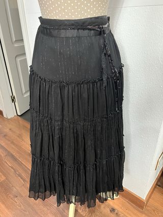 Falda larga negra con brillos