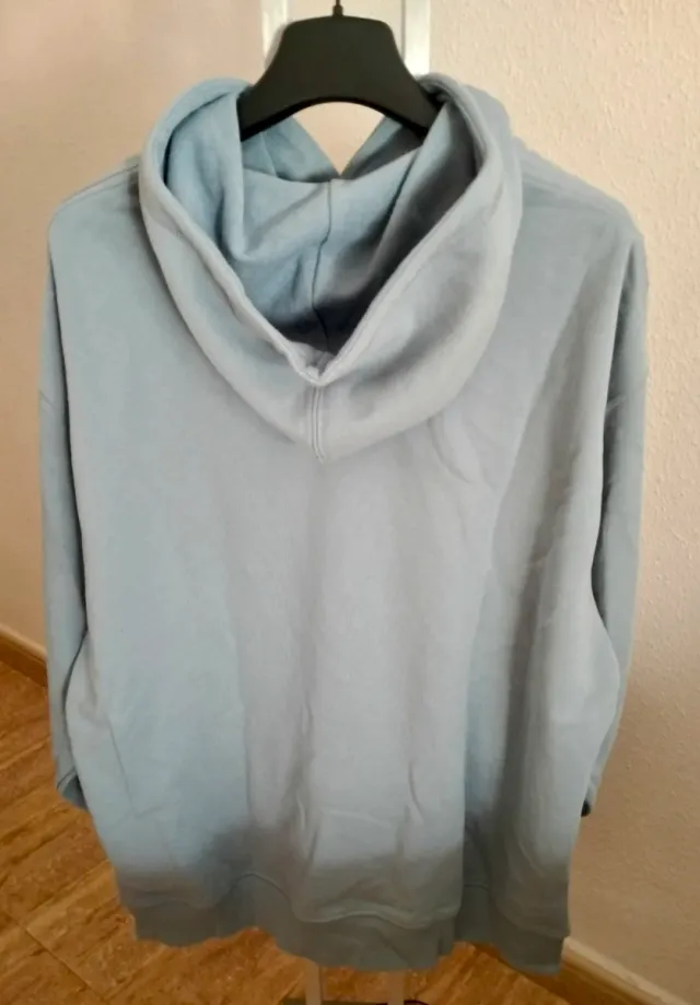 Sudadera con capucha azul