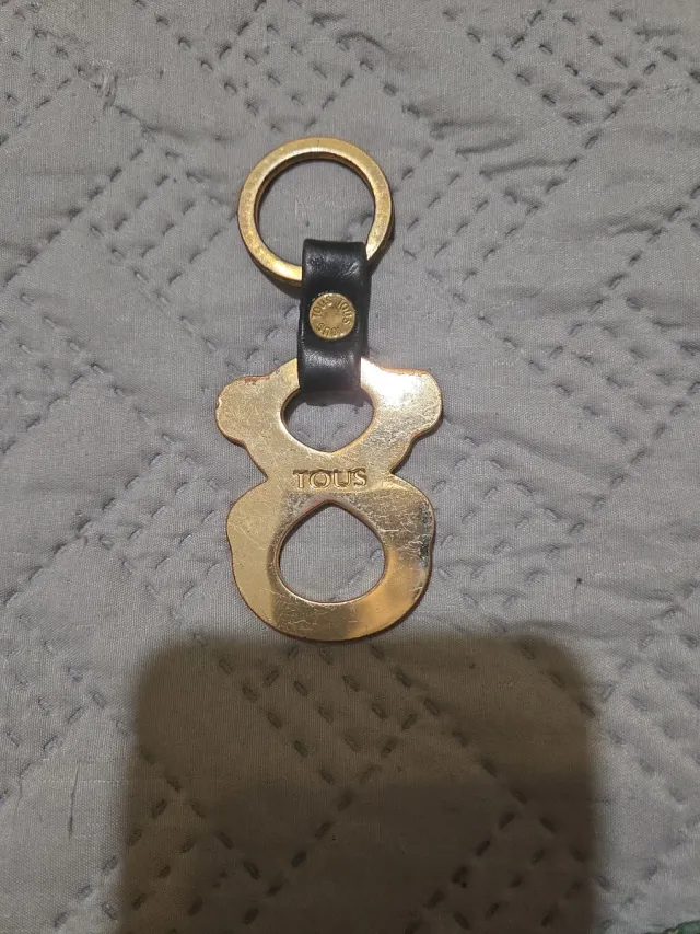 Llavero Tous Número 8 Dorado