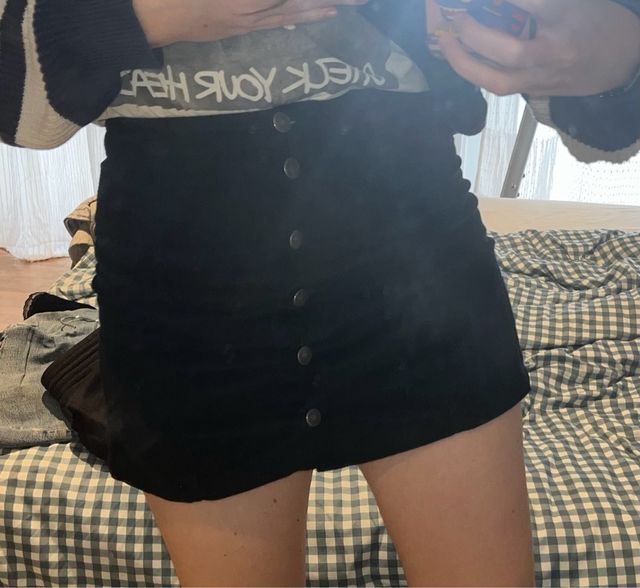 Falda pana negra botones Bershka