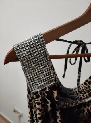 Blusa tirantes con pedrería