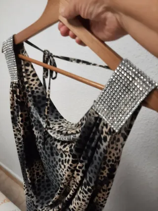 Blusa tirantes con pedrería