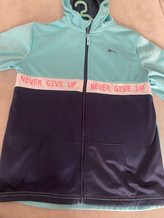 Chaqueta deportiva niña