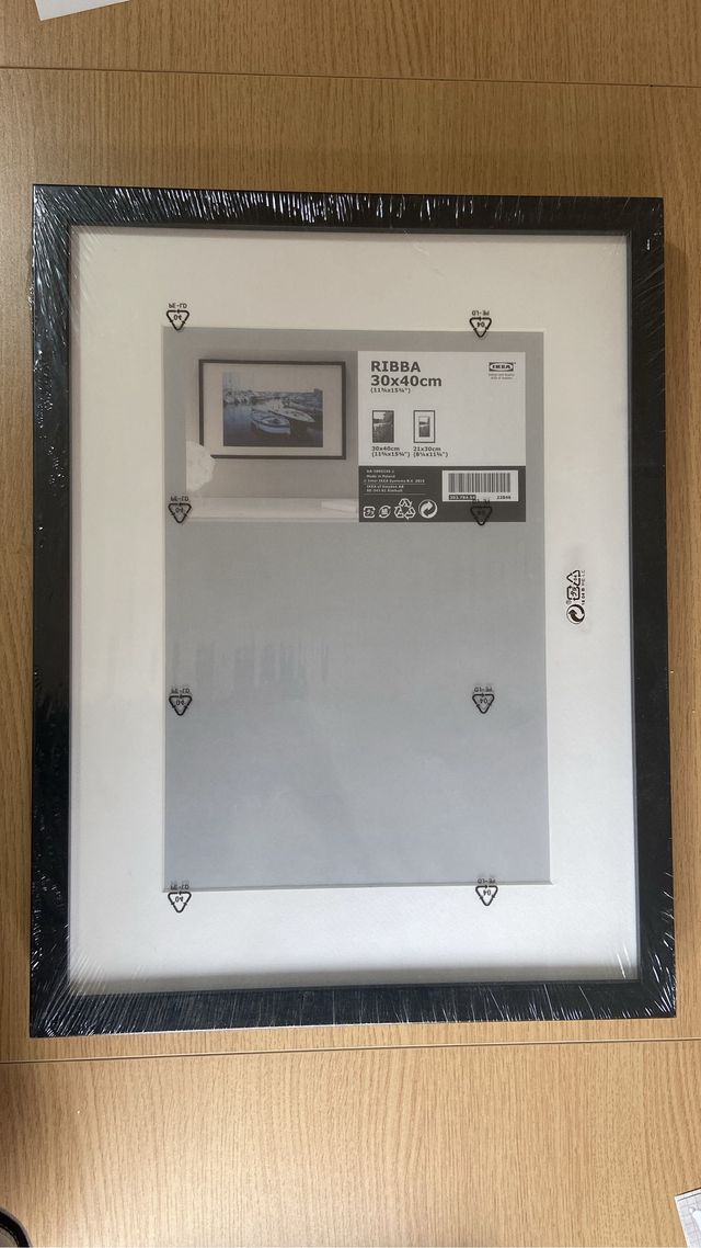 Marco IKEA RIBBA 30x40 cm Negro