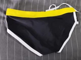 Bañador slip hombre negro y amarillo